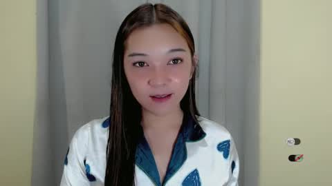 Snapshot of alisa_kiss_ chatting on February 8, 4:14 pm Shanti xhey online show from February 8, 4:14 pm
