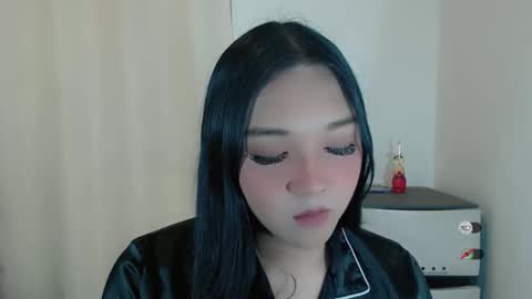 Shanti xhey online show from February 7, 6:11 pm