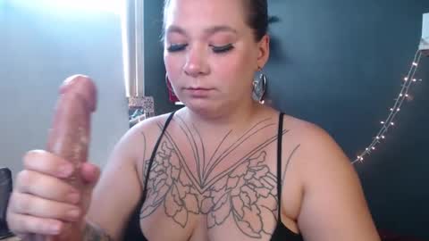 Snapshot of alisa_u chatting on January 31, 2:07 pm alisa_u online show from January 31, 2:07 pm