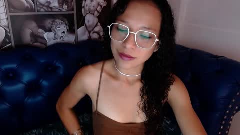 Alise  online show from September 10, 1:01 pm