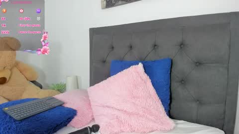 Snapshot of alishaindia chatting on September 17, 8:01 pm Alisha online show from September 17, 8:01 pm