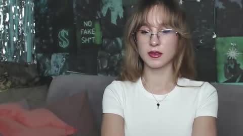 Snapshot of alishakelly chatting on October 30, 6:03 am alishakelly online show from October 30, 6:03 am