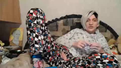 Alisha online show from November 8, 7:11 am