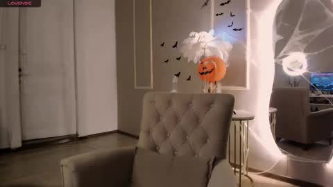 Alisia online show from October 23, 10:28 am