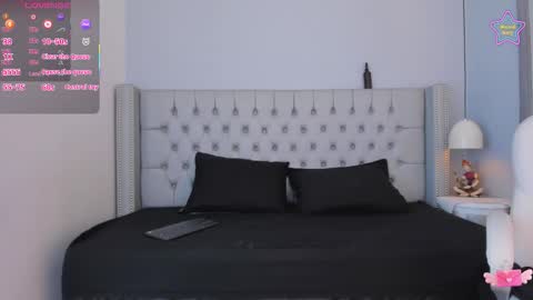 alison_vegaa_ online show from March 2, 7:15 am