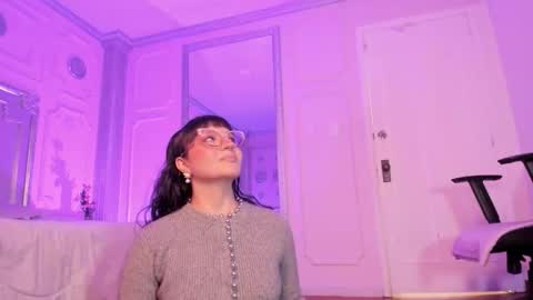 Alison Fishert online show from December 2, 12:36 pm