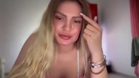 Ecate online show from October 10, 8:24 pm