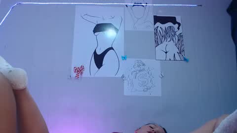 aliss_69 online show from February 6, 5:35 am