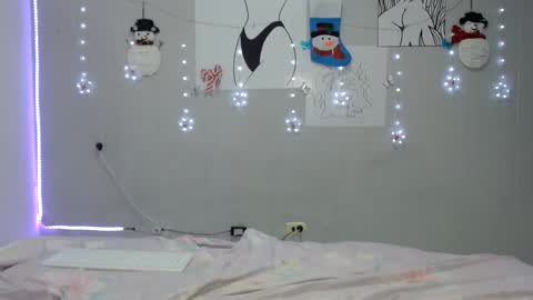 aliss_69 online show from December 31, 1:36 am
