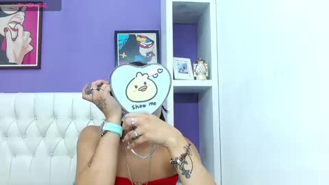 aliss_diiaz online show from February 5, 9:29 pm