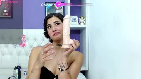 aliss_diiaz online show from January 7, 2:42 am