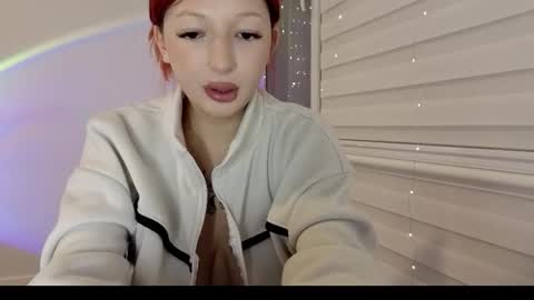 alissa_kiss_ online show from October 7, 5:31 pm