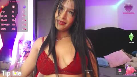 Snapshot of alisse_laurent chatting on February 9, 3:32 am alisse online show from February 9, 3:32 am