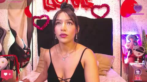 Snapshot of alisse_laurent chatting on February 18, 4:15 am alisse online show from February 18, 4:15 am