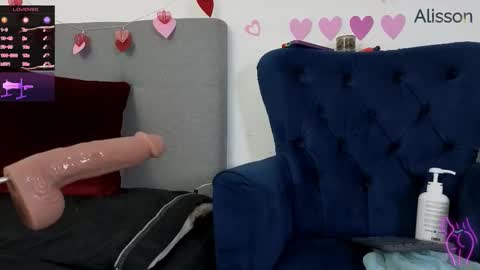 alisson0002 online show from October 2, 7:23 pm