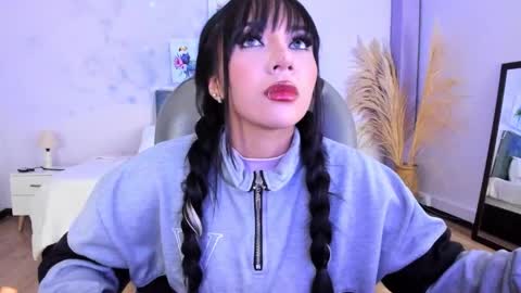 alisson__cortez online show from October 22, 5:10 am