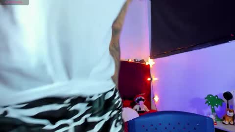 Aliandjho  online show from September 18, 3:32 am