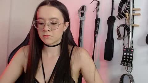 Alisson Beckett online show from February 26, 7:39 pm