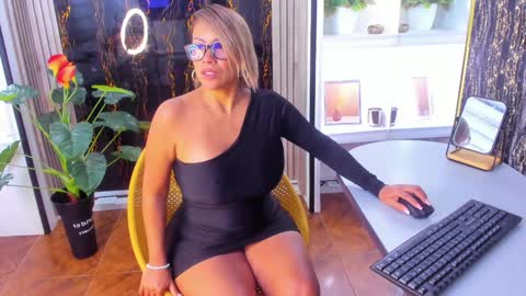Alix online show from January 25, 3:40 am