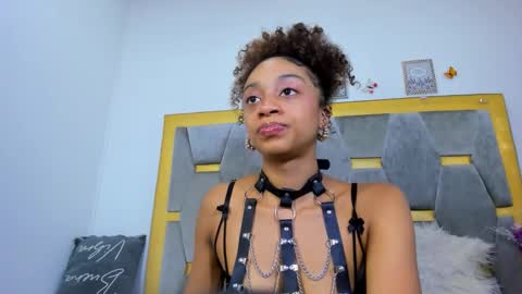 Aliyah... online show from November 20, 9:34 pm