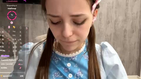 Alice online show from March 24, 6:47 pm