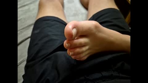 Snapshot of allaboutfeetcouple chatting on September 14, 7:26 pm allaboutfeetcouple online show from September 14, 7:26 pm