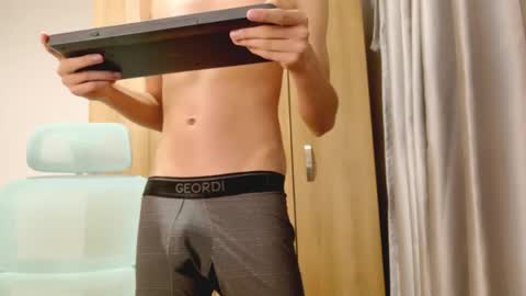 Allan  online show from April 12, 8:35 pm