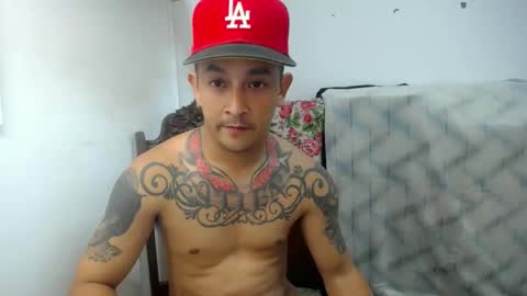 Snapshot of allen_69xx chatting on January 23, 11:26 am allen online show from January 23, 11:26 am