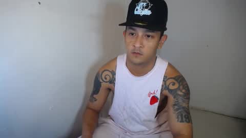 Snapshot of allen_69xx chatting on December 2, 12:23 am allen online show from December 2, 12:23 am