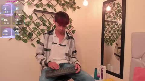 Snapshot of allen_starck chatting on February 18, 1:00 pm Allen online show from February 18, 1:00 pm