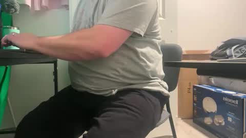 Allergictolove online show from November 9, 3:26 pm