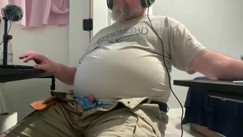 Allergictolove online show from March 23, 11:32 pm