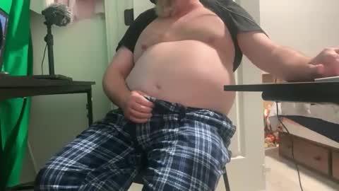 Allergictolove online show from October 27, 10:43 pm