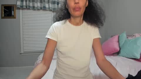 wishlist on bio online show from March 1, 12:50 am