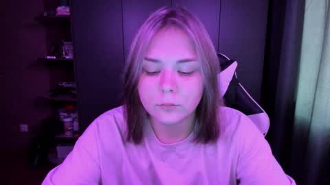 Blair online show from November 17, 4:37 am