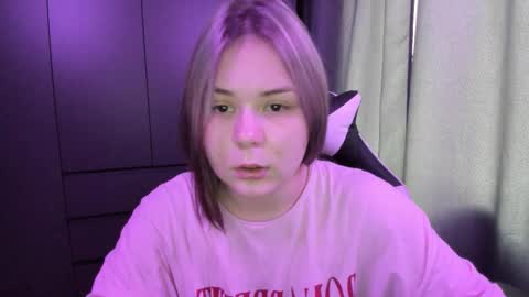 Blair online show from December 3, 8:04 am