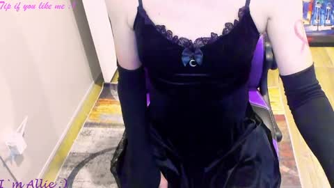 Allie online show from May 3, 2:34 pm