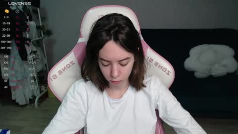 alice online show from March 25, 12:06 am