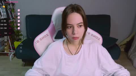alice online show from December 2, 11:46 pm