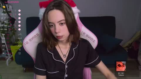 alice online show from December 12, 11:36 pm