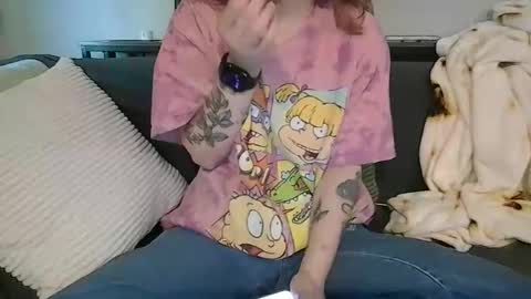 alliebearx online show from May 5, 3:18 pm