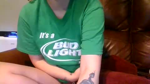 alliebearx online show from March 11, 4:21 pm