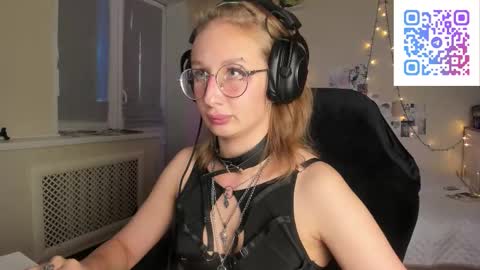 allingirls online show from September 18, 11:58 am