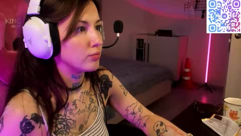 allingirls online show from September 19, 1:15 pm