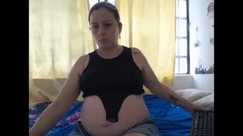  Alisson online show from April 11, 3:38 pm