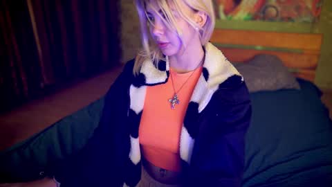 Allison online show from September 25, 10:17 pm