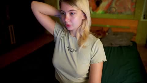 Allison online show from October 23, 8:42 pm