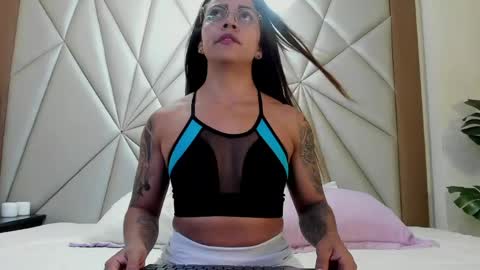 Allison Owenns online show from May 23, 3:46 am