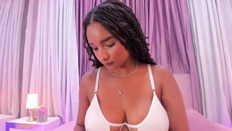 Snapshot of allisonn_bell chatting on March 7, 7:38 pm Allison online show from March 7, 7:38 pm
