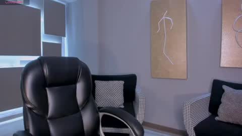 Allison Rogers online show from April 14, 3:43 am